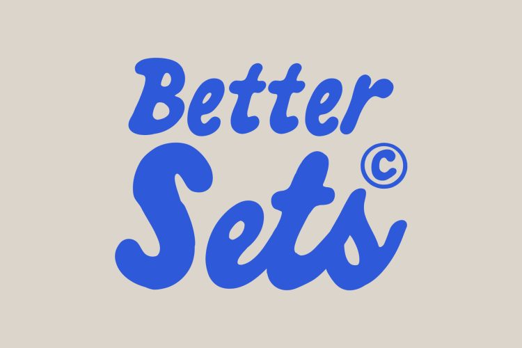 Display Retro Typeface